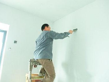 西安旧房墙面翻新如何选择材料